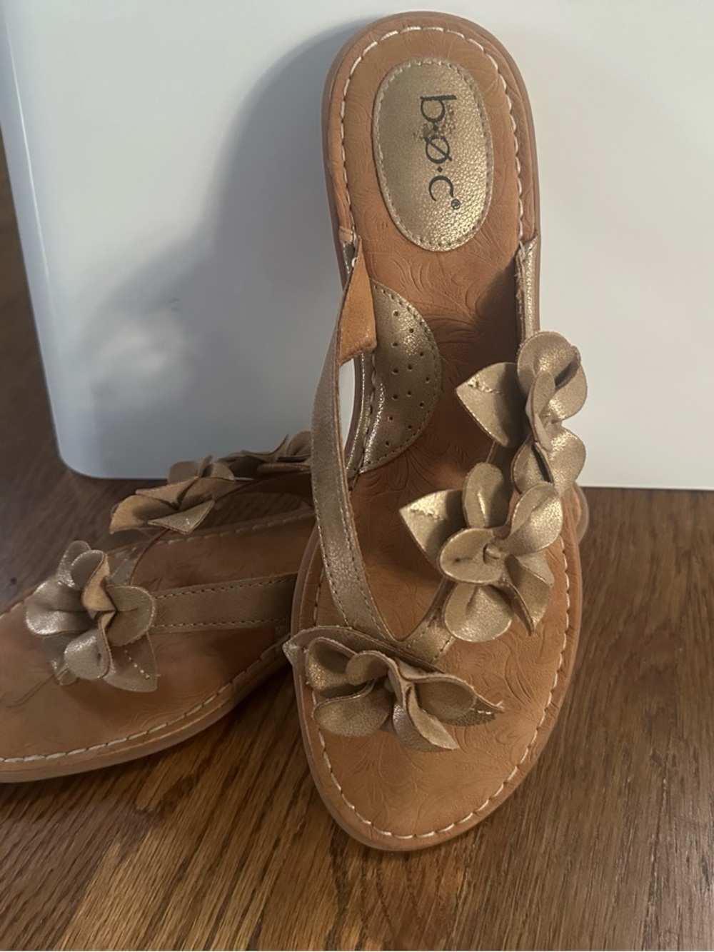 b.o.c. Gold Floral Thong Sandals